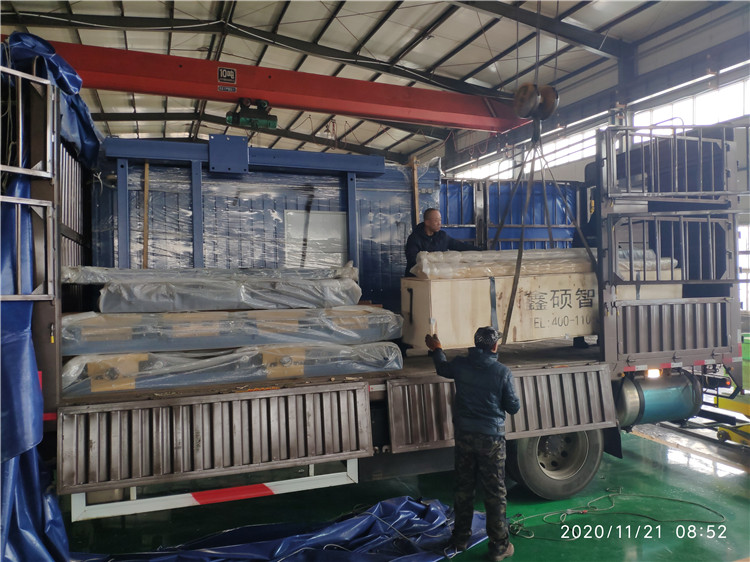 双腿中间被吸到发软的感觉