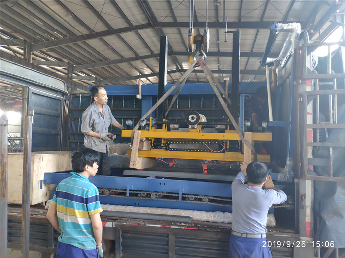 双腿中间被吸到发软的感觉